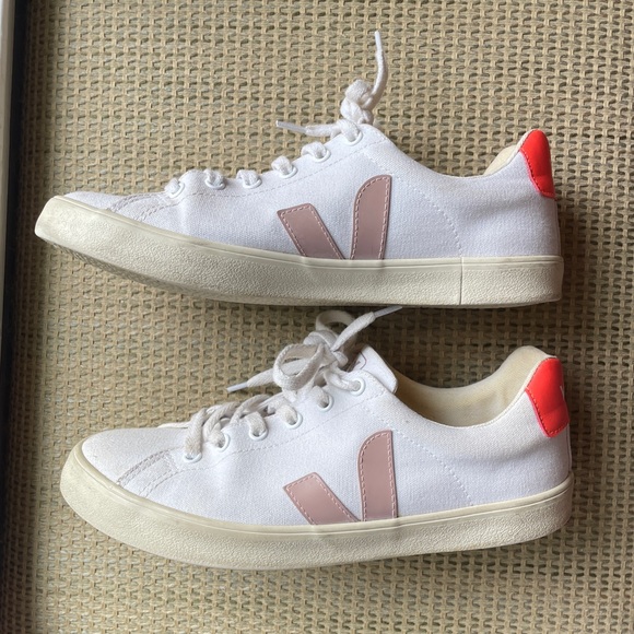 Size 10 women’s Veja esplar canvas sneakers - Picture 1 of 5